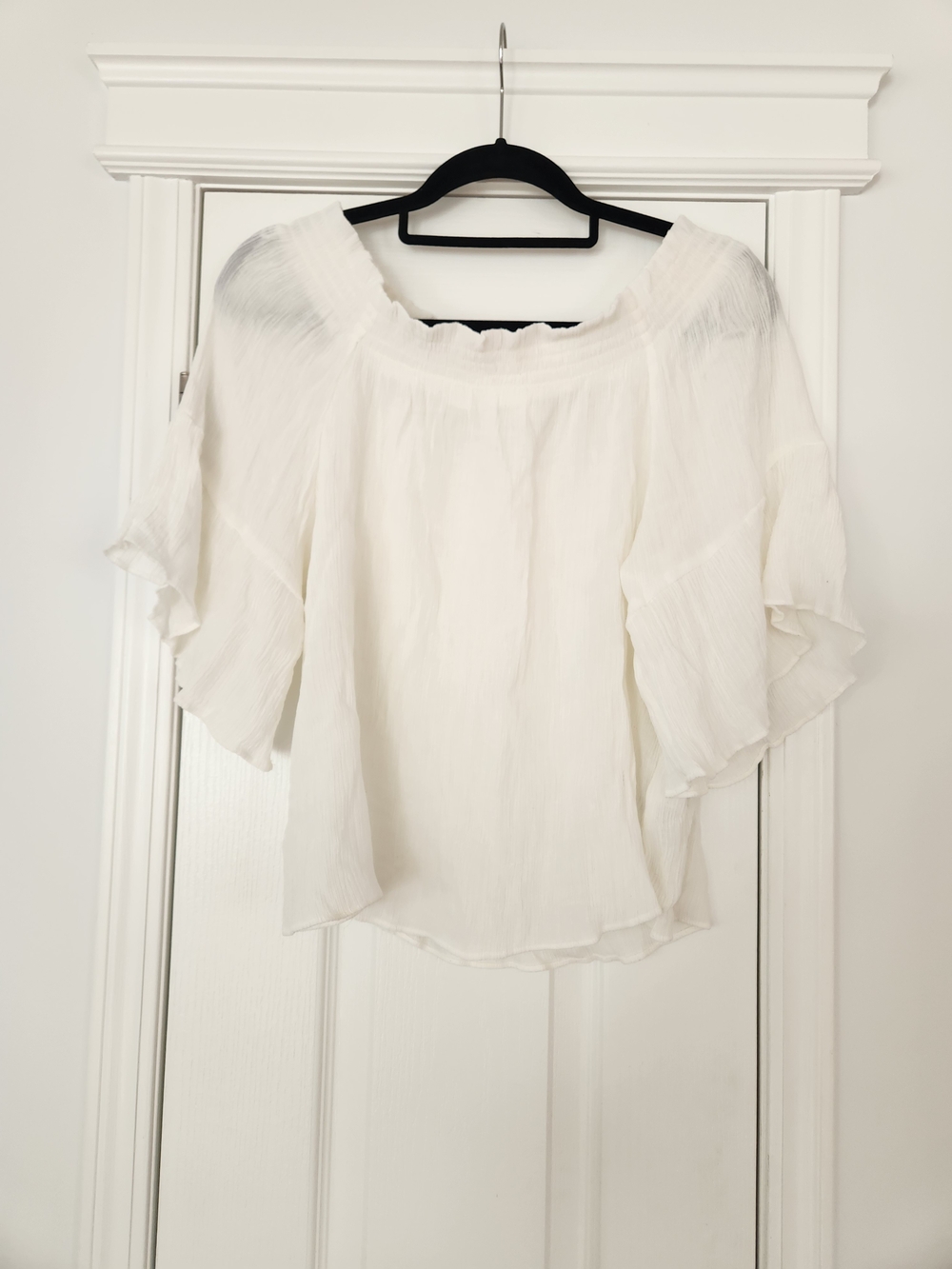 Cottage Core White Off-Shoulder Crinkle Flutter Sleeve Women's Top Size L GUC